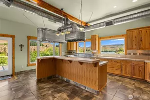1307 Jefferson Ave, Bridgeport, WA 98813 - Photo 8