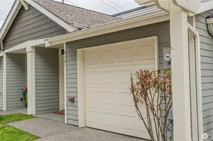 2107 Tacoma Ct, Tacoma, WA 98405 - Photo 2
