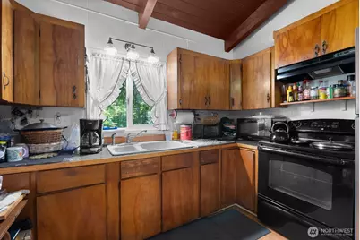 31 N Colony Surf Drive, Lilliwaup, WA 98555 - Photo 10