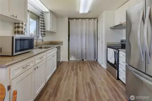 759 134th St S, Tacoma, WA 98444 - Photo 6