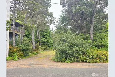 30808 J Place, Ocean Park, WA 98640 - Photo 2