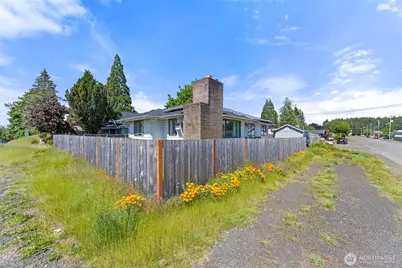 306 E I Street, Shelton, WA 98584 - Photo 32