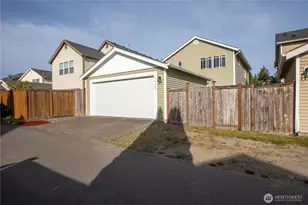 1775 Cadborough Ln, DuPont, WA 98327 - Photo 28
