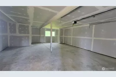 11801 28th Avenue E, Tacoma, WA 98445 - Photo 32