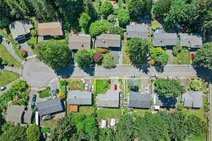 2051 NE Bartre Ct, Poulsbo, WA 98370 - Photo 36