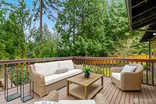 2518 Sahalee Dr E, Sammamish, WA 98074 - Photo 24