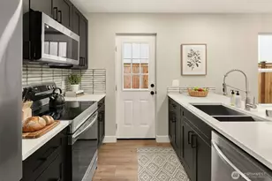 13005 1st Ave NE, Seattle, WA 98125 - Photo 6