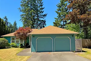 12901 Avante Dr, Silverdale, WA 98383 - Photo 2