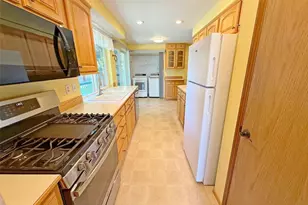 12901 Avante Dr, Silverdale, WA 98383 - Photo 22