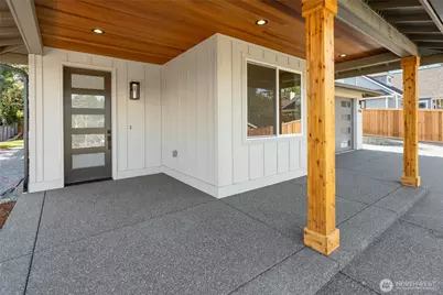 2746 Sunset Court, Steilacoom, WA 98388 - Photo 4