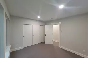 5243 19th Ave NE, Seattle, WA 98105 - Photo 10