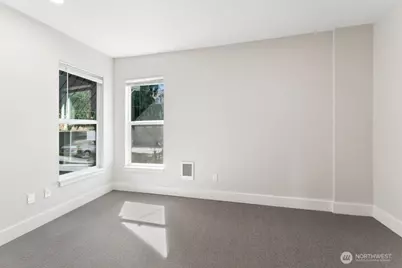 5243 19th Avenue NE, Seattle, WA 98105 - Photo 16