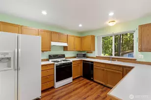 9230 Withers Pl NW, Bremerton, WA 98311 - Photo 10