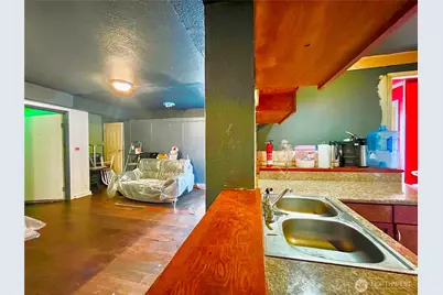 4200 Rainier Avenue S, Seattle, WA 98118 - Photo 2