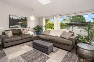 2820 27th Ave W, Seattle, WA 98199 - Photo 8