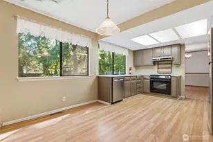 11211 SE 323rd St, Auburn, WA 98092 - Photo 8
