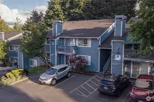 16817 Larch Way, Lynnwood, WA 98037 - Photo 2
