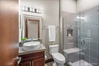 4005 NE 3rd Place #E, Renton, WA 98056 - Photo 18
