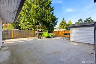 19319 76th Ave W, Lynnwood, WA 98036 - Photo 30