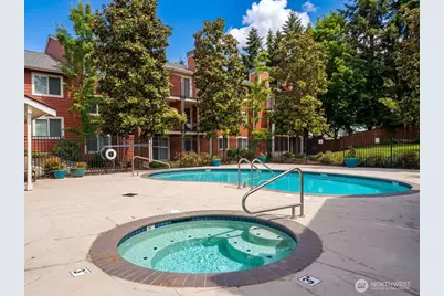 12511 SE 41st Place #A301, Bellevue, WA 98006 - Photo 18