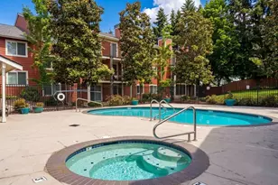 12511 SE 41st Pl, Bellevue, WA 98006 - Photo 18
