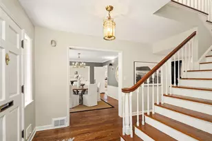 818 E Edgar St, Seattle, WA 98102 - Photo 4