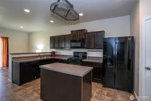 19211 18th Ave Ct E, Spanaway, WA 98387 - Photo 8