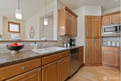 822 235th Place SE, Bothell, WA 98021 - Photo 14
