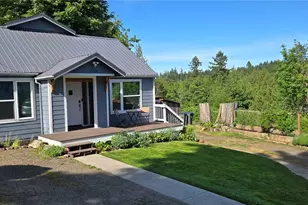 2316 NE Sunset Ln, Bremerton, WA 98310 - Photo 2