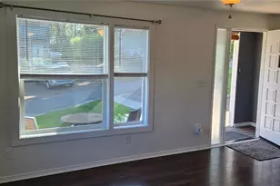 2316 NE Sunset Ln, Bremerton, WA 98310 - Photo 4
