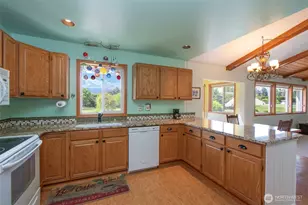 101 Timothy Ln, Sequim, WA 98382 - Photo 10