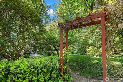 200 154th Place SE, Bellevue, WA 98007 - Photo 30