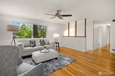 200 154th Place SE, Bellevue, WA 98007 - Photo 4