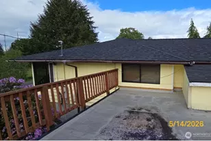 6703 S 120th St, Seattle, WA 98178 - Photo 2