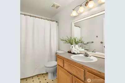 18430 134th Place NE, Woodinville, WA 98072 - Photo 20