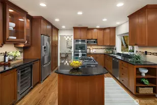 1010 106th Ave SE, Bellevue, WA 98004 - Photo 12