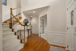 1010 106th Ave SE, Bellevue, WA 98004 - Photo 4