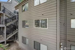 12517 NE 23rd Pl, Bellevue, WA 98005 - Photo 30
