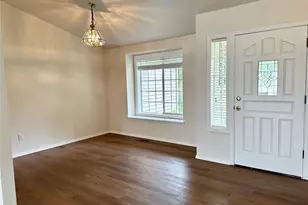 2137 Springview Dr NE, Olympia, WA 98506 - Photo 4