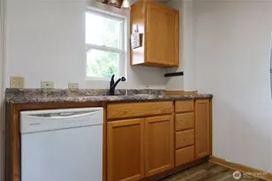 1405 Flower Ave, Port Orchard, WA 98366 - Photo 10