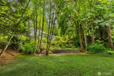 8980 Bay Street NE, Bainbridge Island, WA 98110 - Photo 36