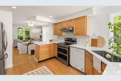 8980 Bay Street NE, Bainbridge Island, WA 98110 - Photo 14