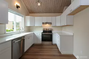 1212 E Craig Ave, Port Angeles, WA 98362 - Photo 8