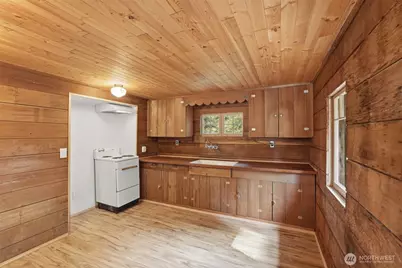 881 Lake Cabins Road, Ronald, WA 98940 - Photo 6