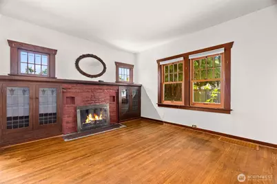 515 N 41st Street, Seattle, WA 98103 - Photo 8