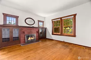 515 N 41st St, Seattle, WA 98103 - Photo 8