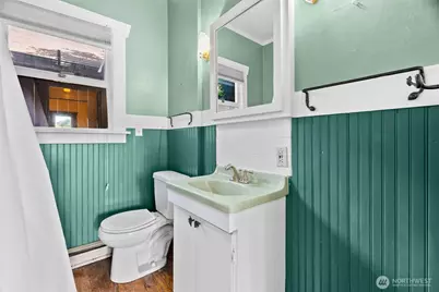 515 N 41st Street, Seattle, WA 98103 - Photo 22