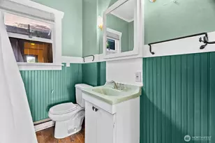 515 N 41st St, Seattle, WA 98103 - Photo 22