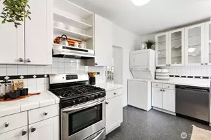 502 32nd Ave, Seattle, WA 98122 - Photo 14