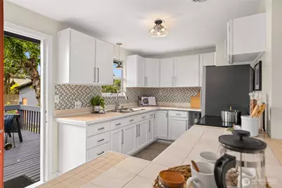 10417 17th Avenue SW, Seattle, WA 98146 - Photo 10